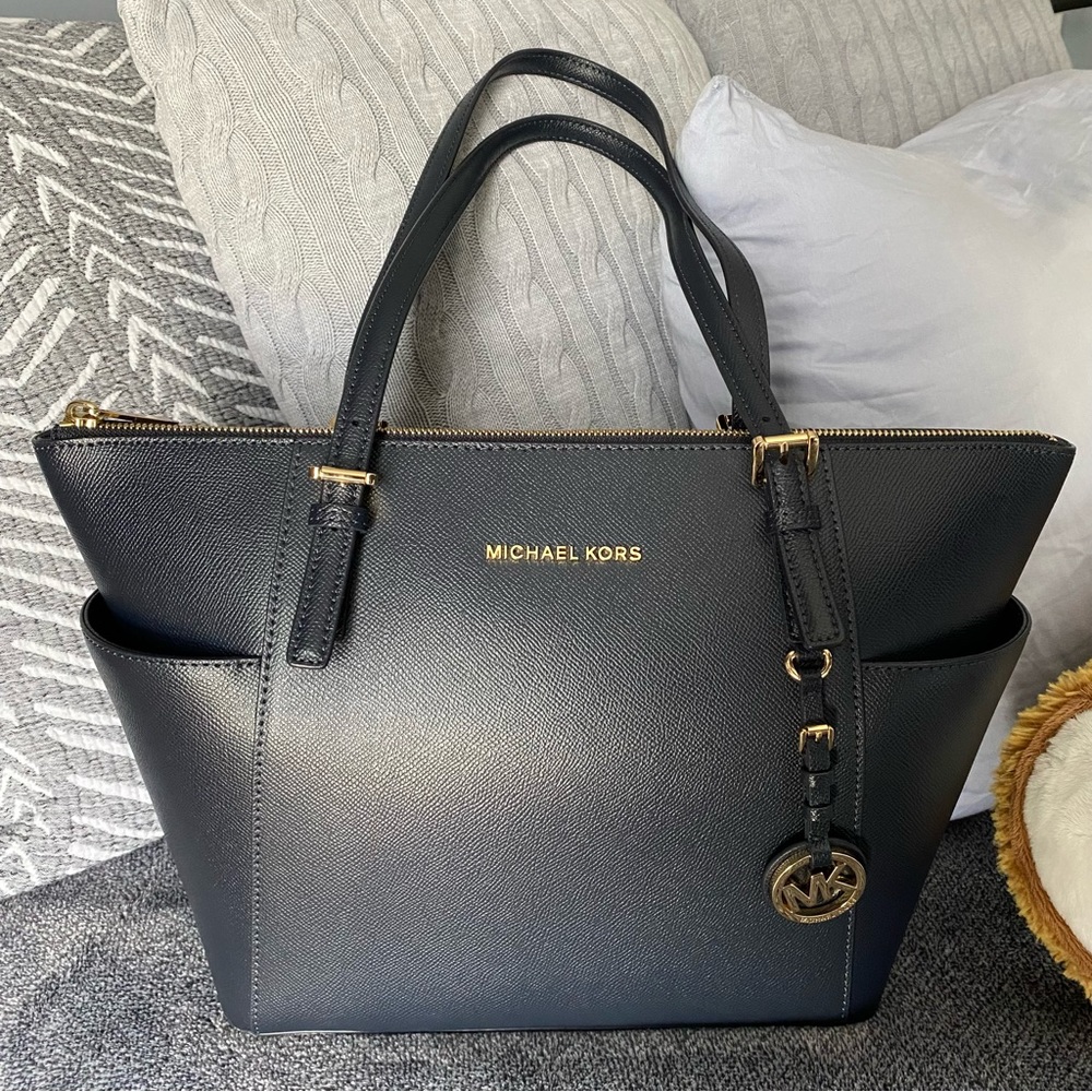 Michael Kors - Jet Set Large Saffiano Leather Top-Zip Tote Bag